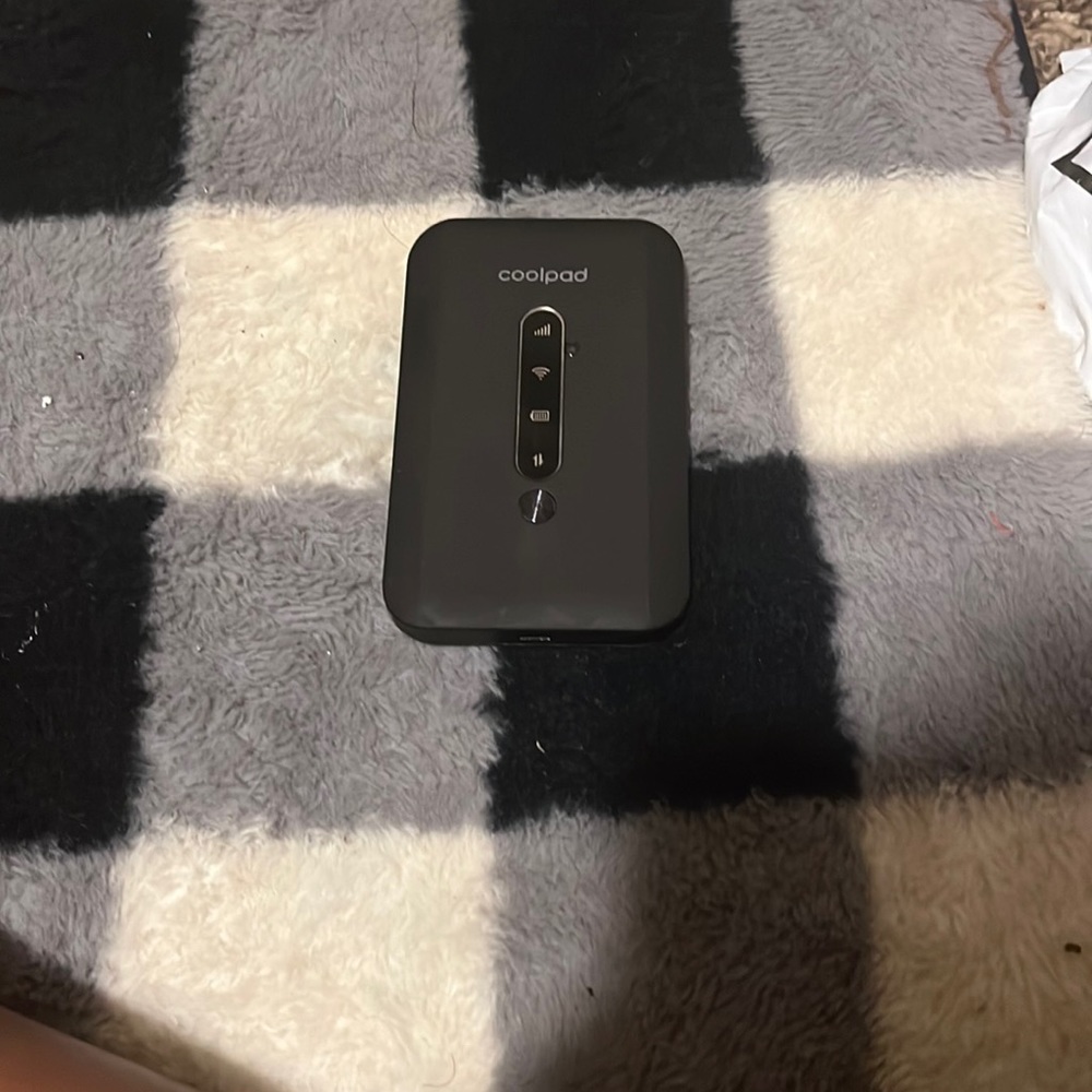 Portable WiFi box